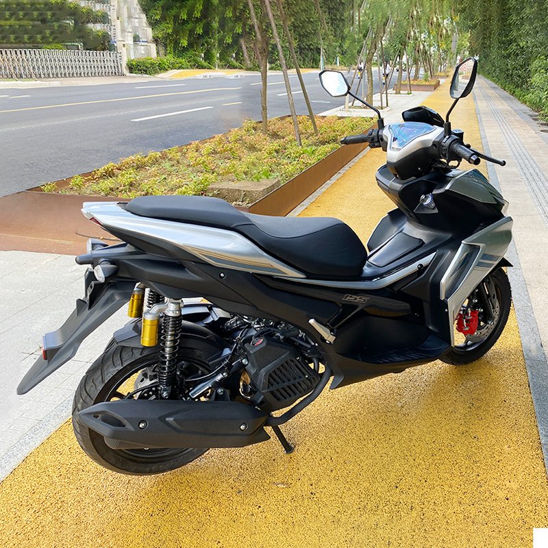 NVX 150cc Gas Scooter with Powerful 4 Stroke Water Cooled Engine 105kmh Adults Gasoline Motorcycle EFI System Dual Disc Brake
