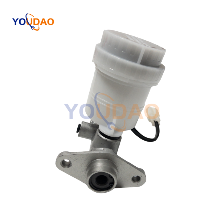 MB618717 MB699830 Competitive Price High Performance Auto Spare Parts Car Brake Master Cylinder for 6G72