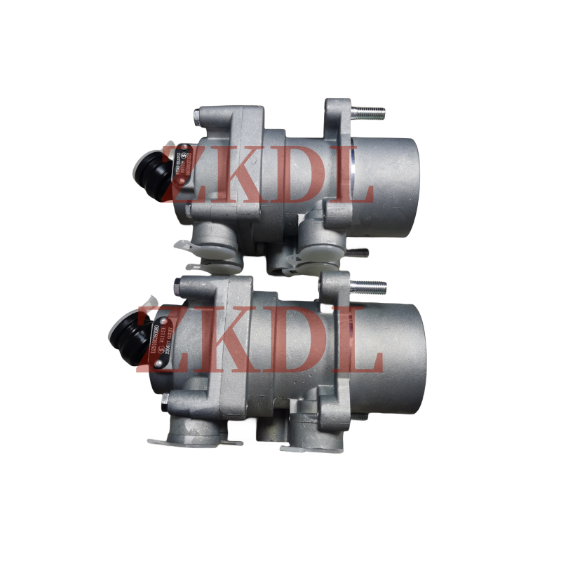 Original DZ9100360080 81.52130.6239 Shacman Heavy Truck Delong F3000 X3000 Brake Master Valve Part of Brake Cylinders