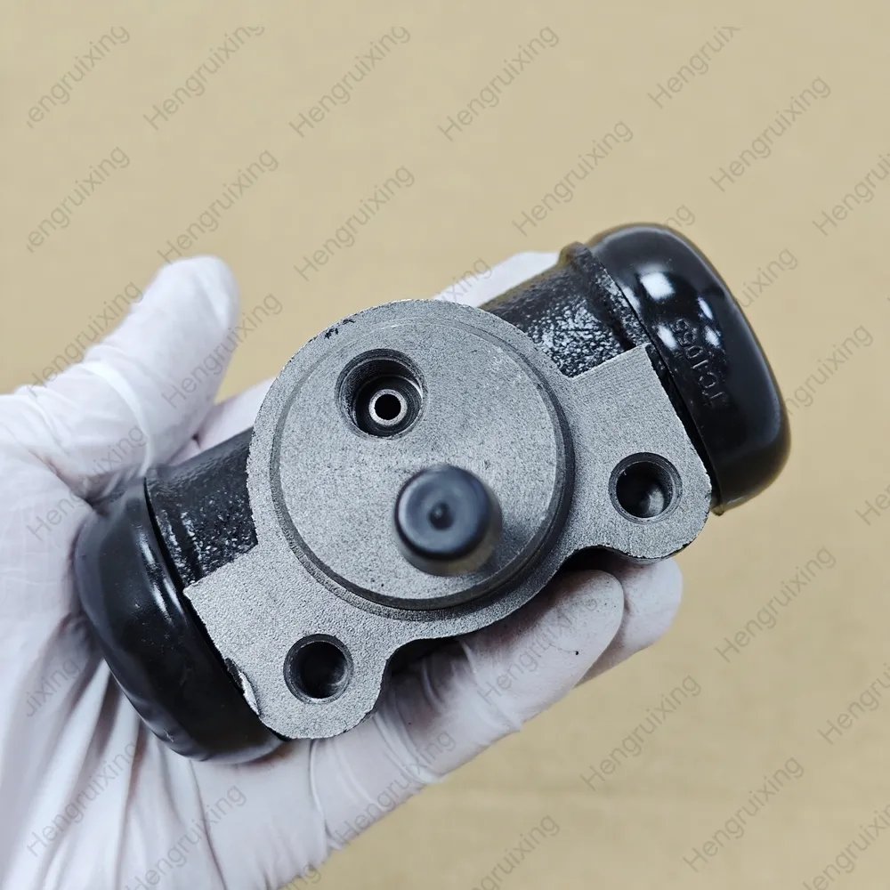Diesel Engines Parts Brake Cylinder Master 827552