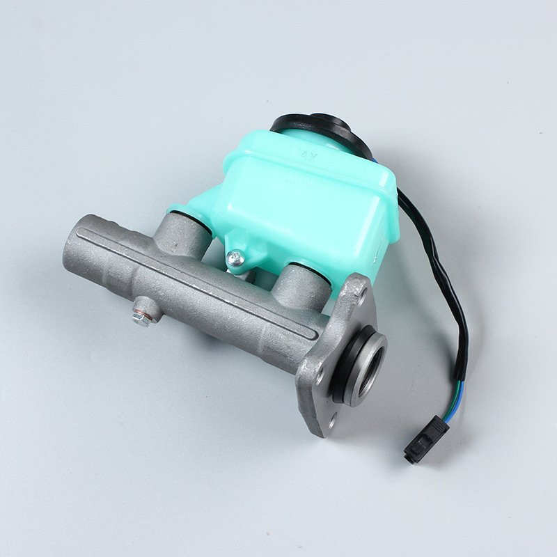47201-35790 Auto Brake Master Cylinder for Toyota Hilux