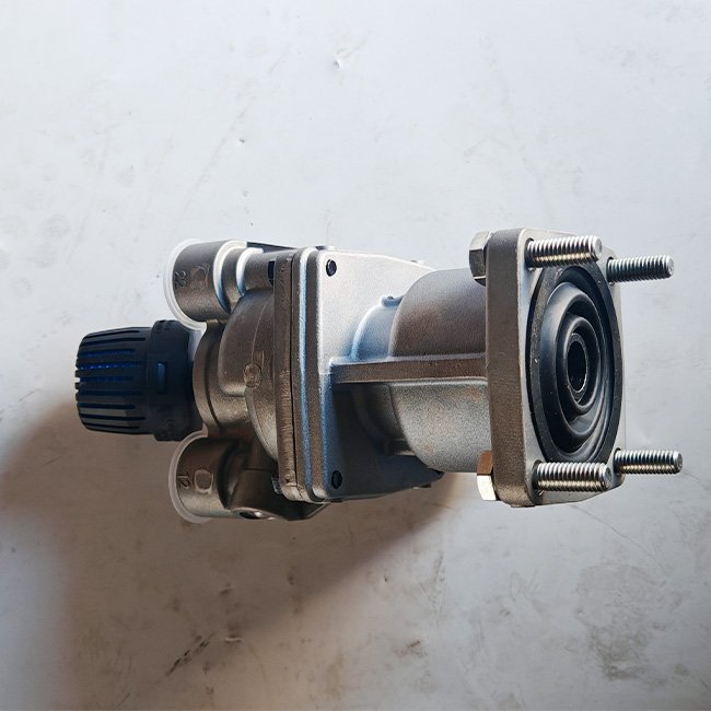 The Original WABCO4613152660 Van Brake Master Cylinder Foot Brake Valve Jinlong Jinlv Yutongs an Kai