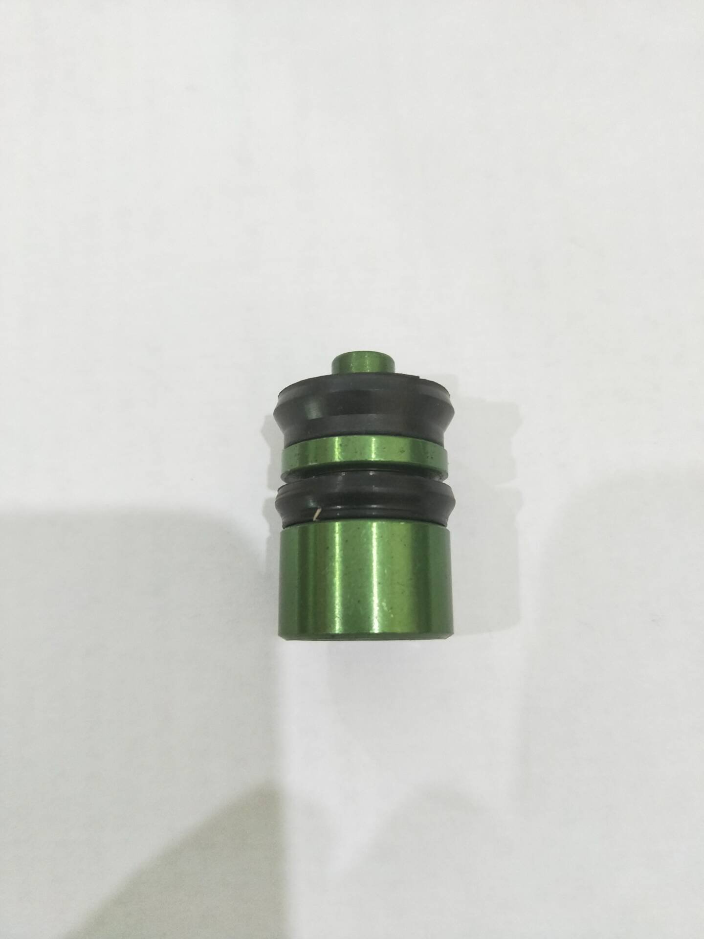 TTOSUN Brake Auot Parts 04313-60030 Car Brake Master Cylinder Re
