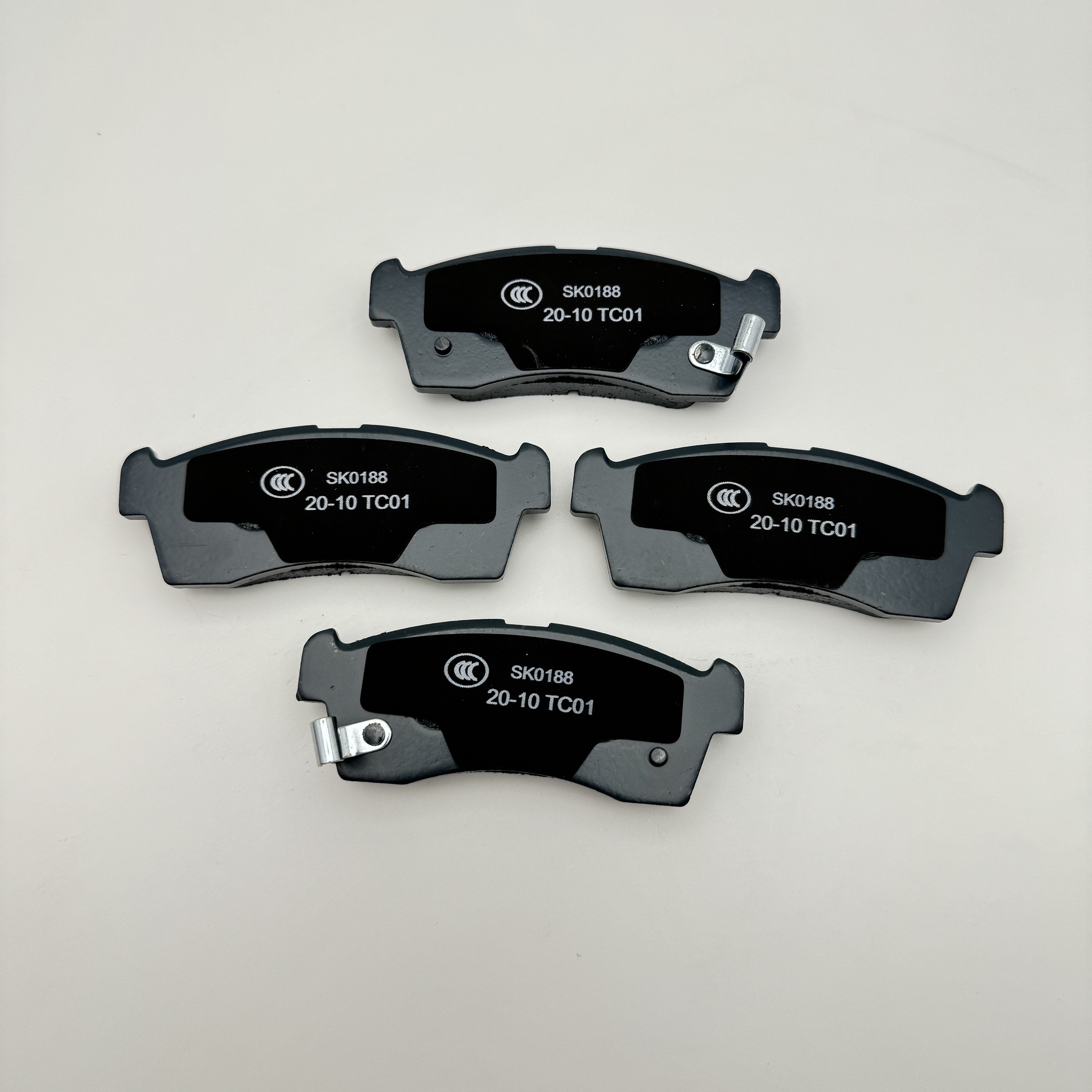 Brake Pad Factory Wholesale VKZ and Custom Brake Pads Semi-metallic Ceramic Brake Pads D1658 D1225 AN705K AN610K AN790WK