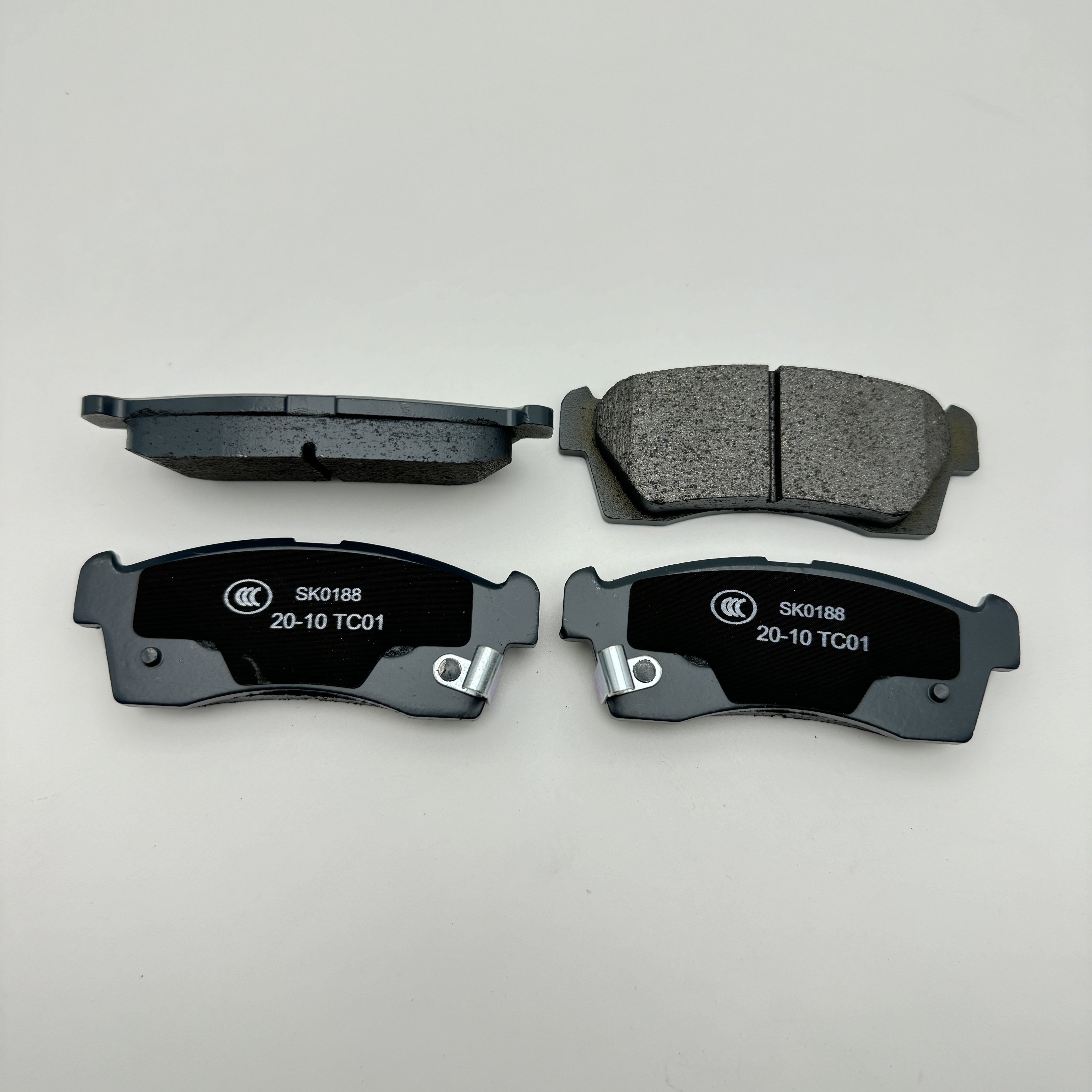 Brake Pad Factory Wholesale VKZ and Custom Brake Pads Semi-metallic Ceramic Brake Pads D1658 D1225 AN705K AN610K AN790WK