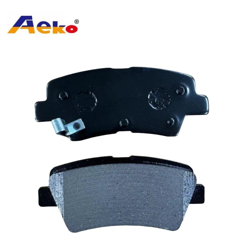 Cars Brakes Shoes Wholesale Brake Pads on Sale D1544 58302-3XA30 for Hyundai Veloster Brake Pads