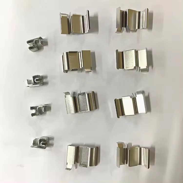 Auto Brake System Brake Pad Clips Brake Pad Caliper Clip Hardware Kit for Toyota