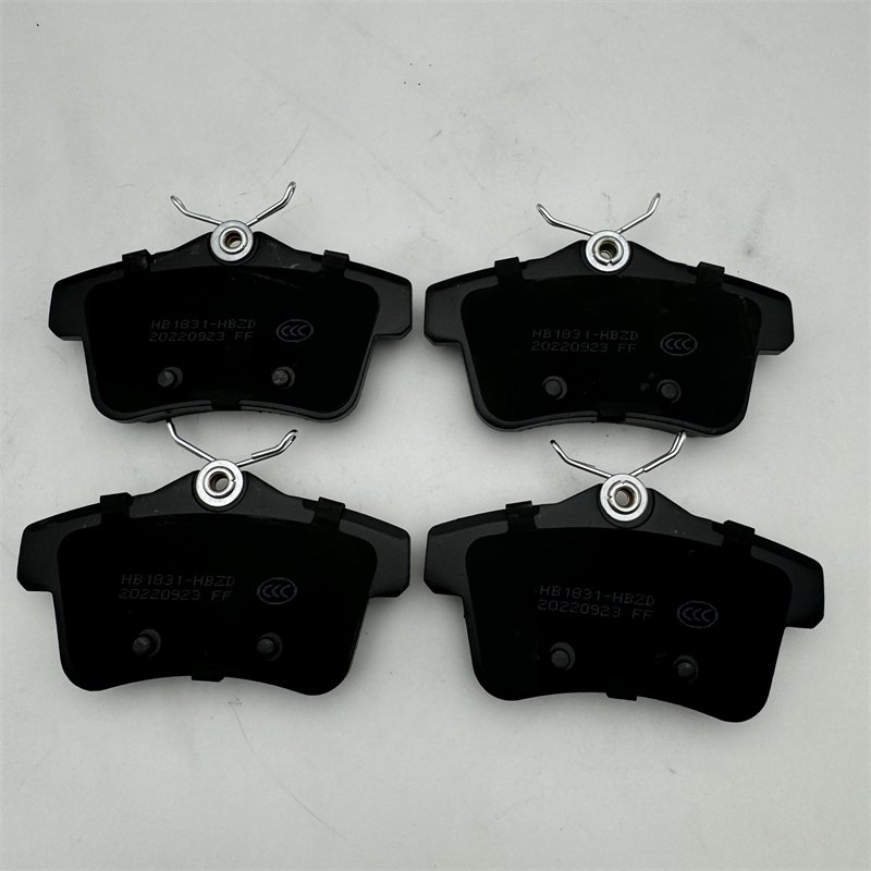 D1831 425435 Automotive High Performance Wear Resistant Ceramic Half Metal Brake Pads for Peugeot Automotive Brake Pads