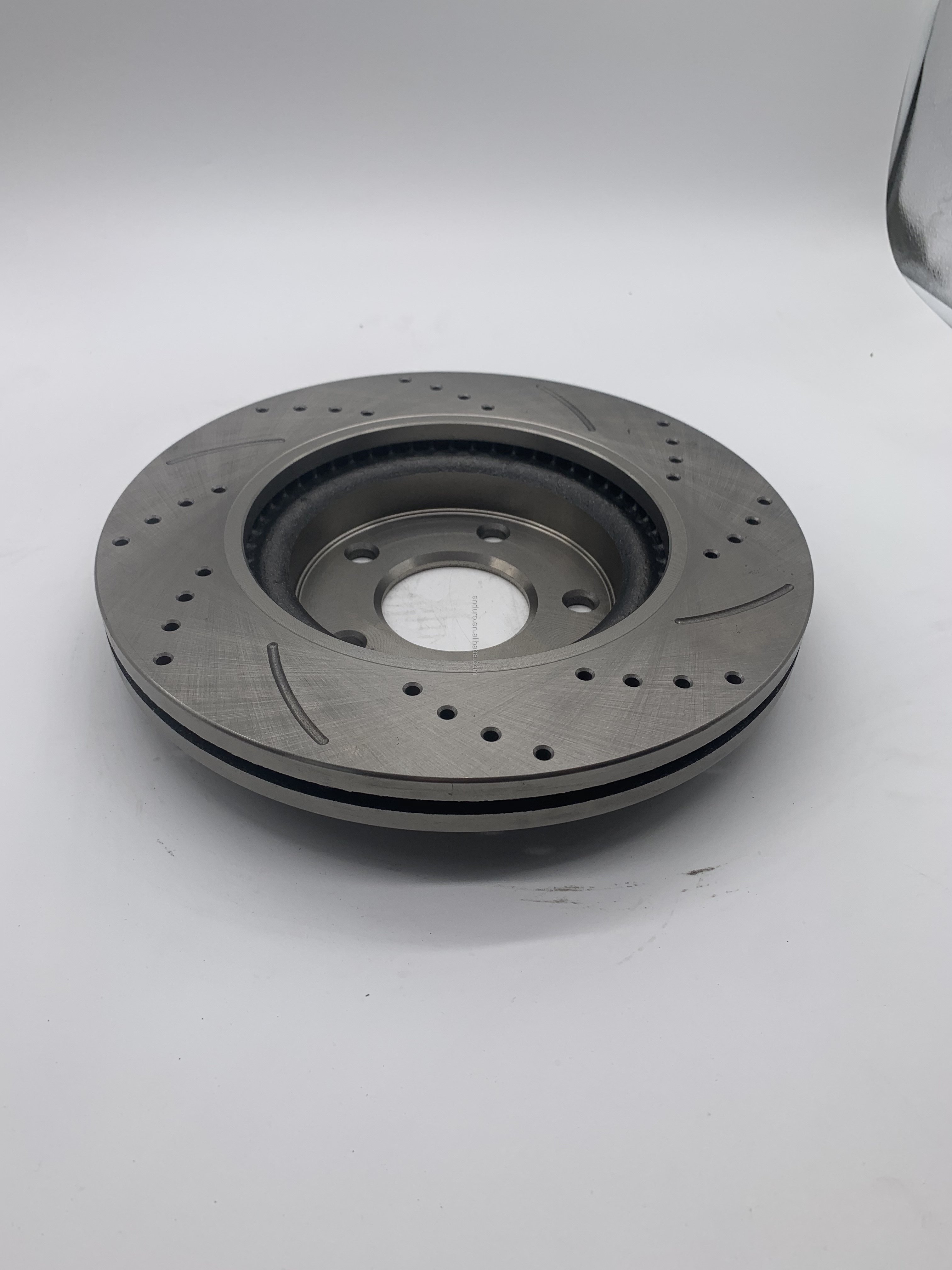 New Auto Part Brake Disc Assembly for Japan Used Cars for Models CLA A5 A7 Q7 A4 Manufactured by Isuzu and Mazda