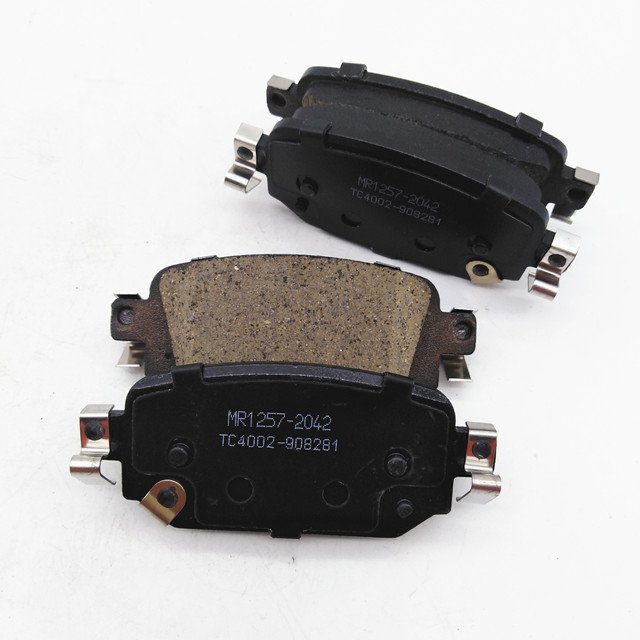 Car Brakes D2042 Brake Pad for MAZDA 3 New Model Rear Pad Set 2017