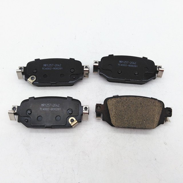 Car Brakes D2042 Brake Pad for MAZDA 3 New Model Rear Pad Set 2017
