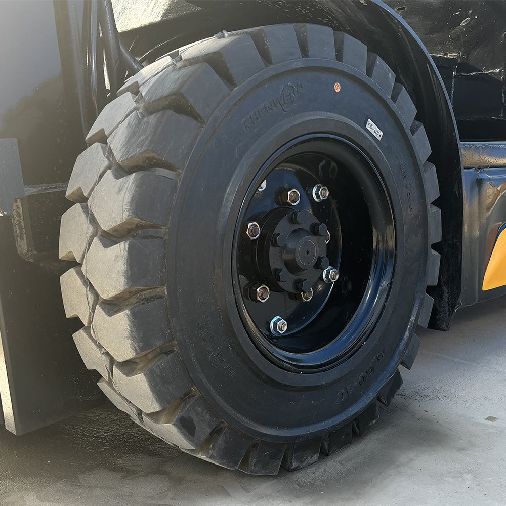 Hilt 2 2.5 3 3.5 Ton Hot Sale Farm Use Cheap Price High Capacity Battery Forklift Electric Forklift with Attachments