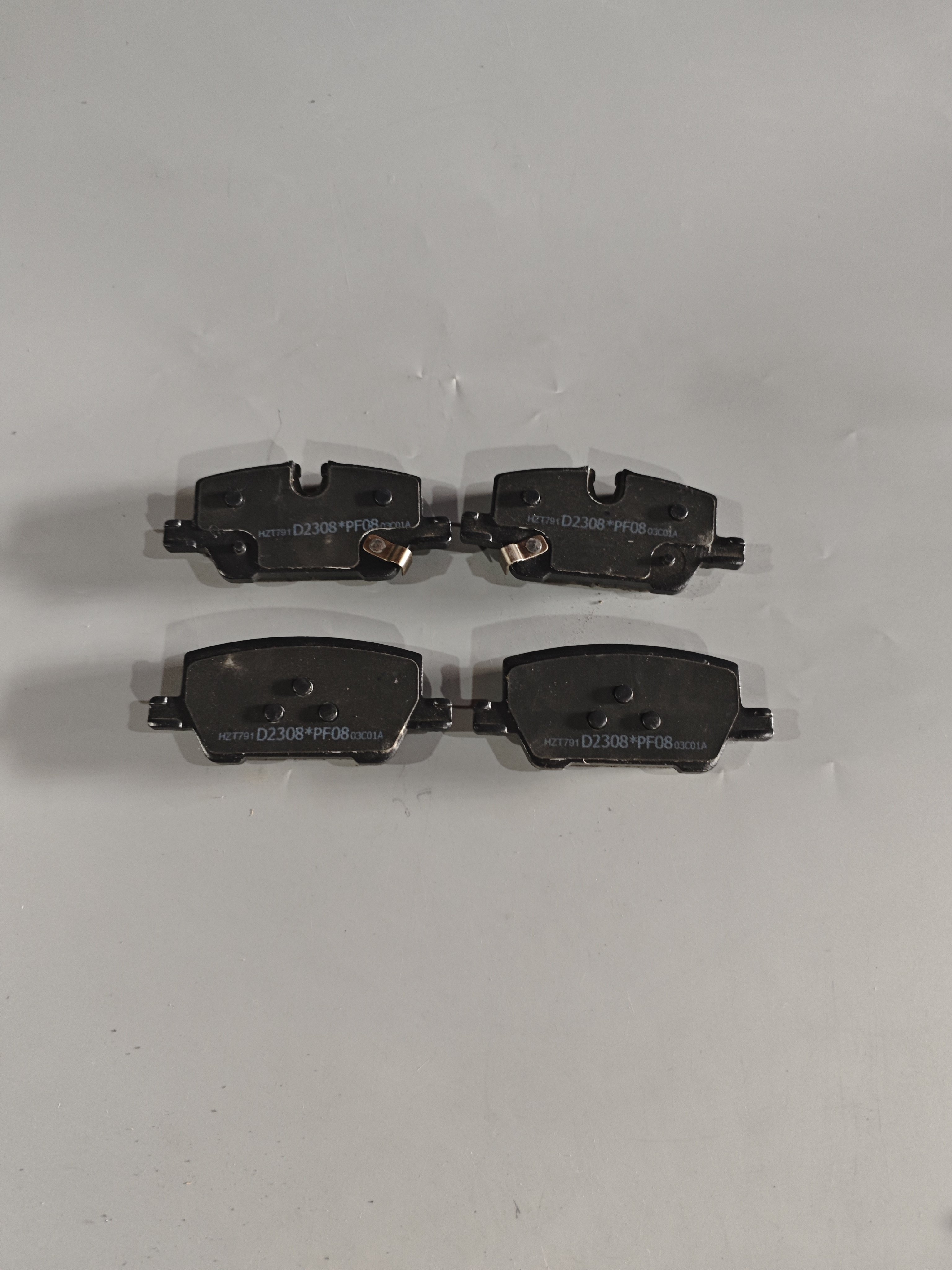 Customizable 42704774 Good Quality Wear-resistant Black Brake Pads for Car Angkola GX
