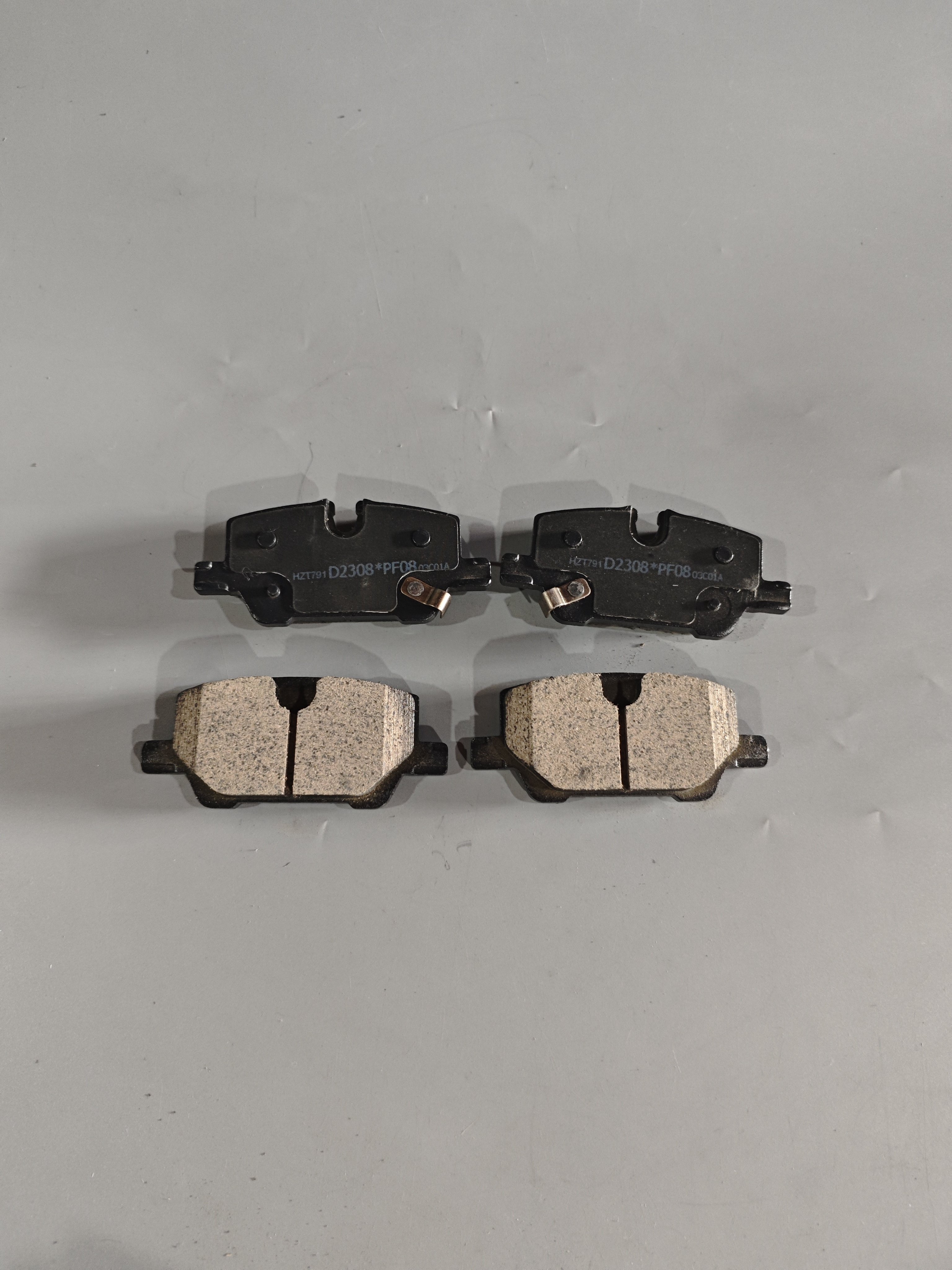 Customizable 42704774 Good Quality Wear-resistant Black Brake Pads for Car Angkola GX