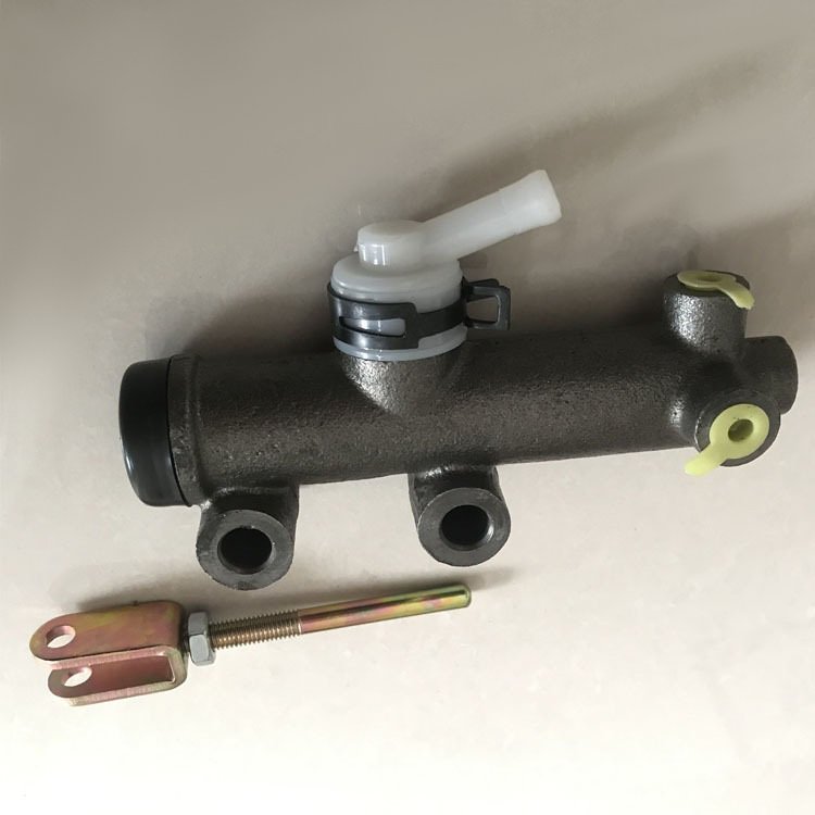 Forklift Spare Parts Accessories Forklift Brake Master Cylinder