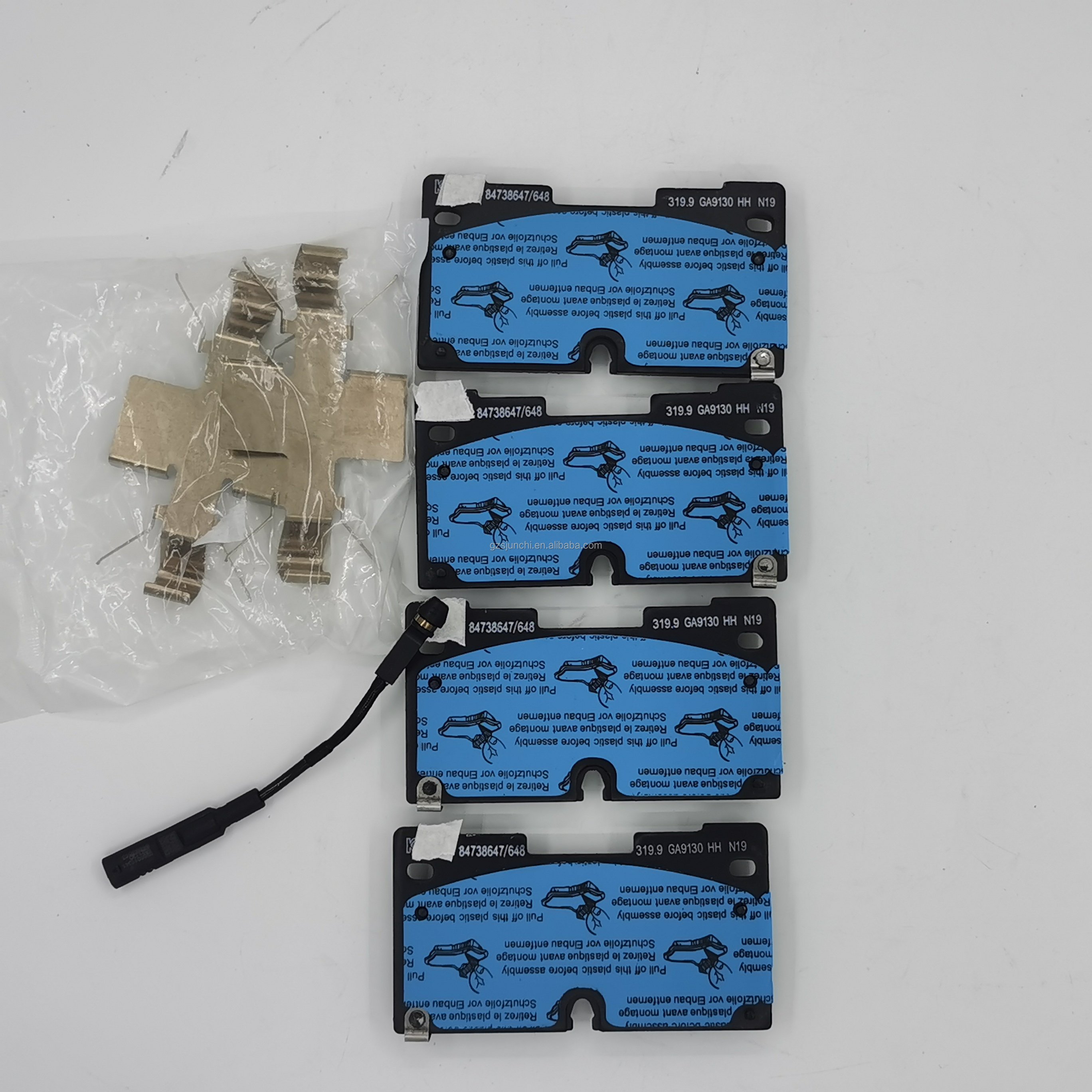 Auto Spare Parts Front Disc Brake Pad Set 84847749 85524066 D2173CH 84519591 1711255 171-1255 For Cadillac Escalade