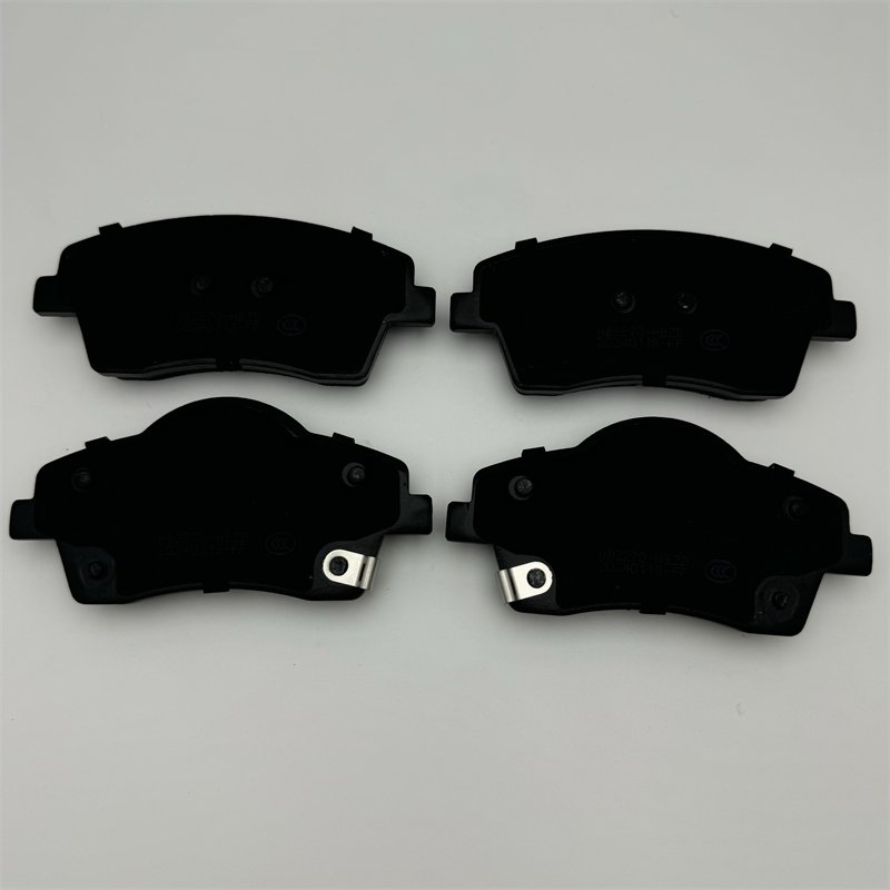 High Quality Ceramic Semi-metallic Front Brake Pads for Volvo Xc40 Disc Friction Brake Pad BP45009 D2270 31471409