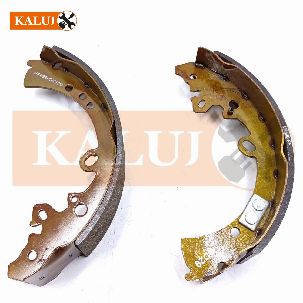 04495-0K120 Car Chassis Brake Shoe Set Rear Axle for Toyota HILUX VII Pickup/HILUX VIII Platform/Chassis