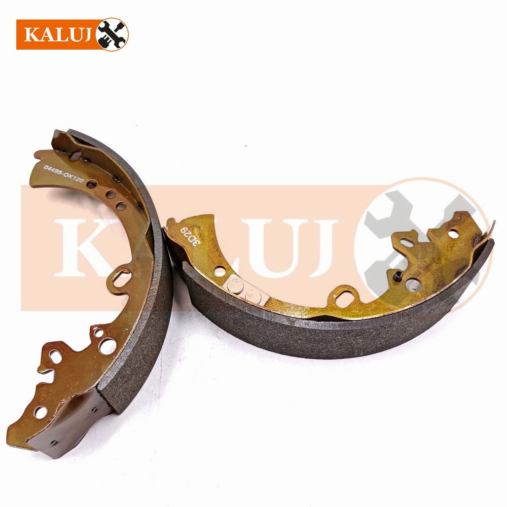 04495-0K120 Car Chassis Brake Shoe Set Rear Axle for Toyota HILUX VII Pickup/HILUX VIII Platform/Chassis