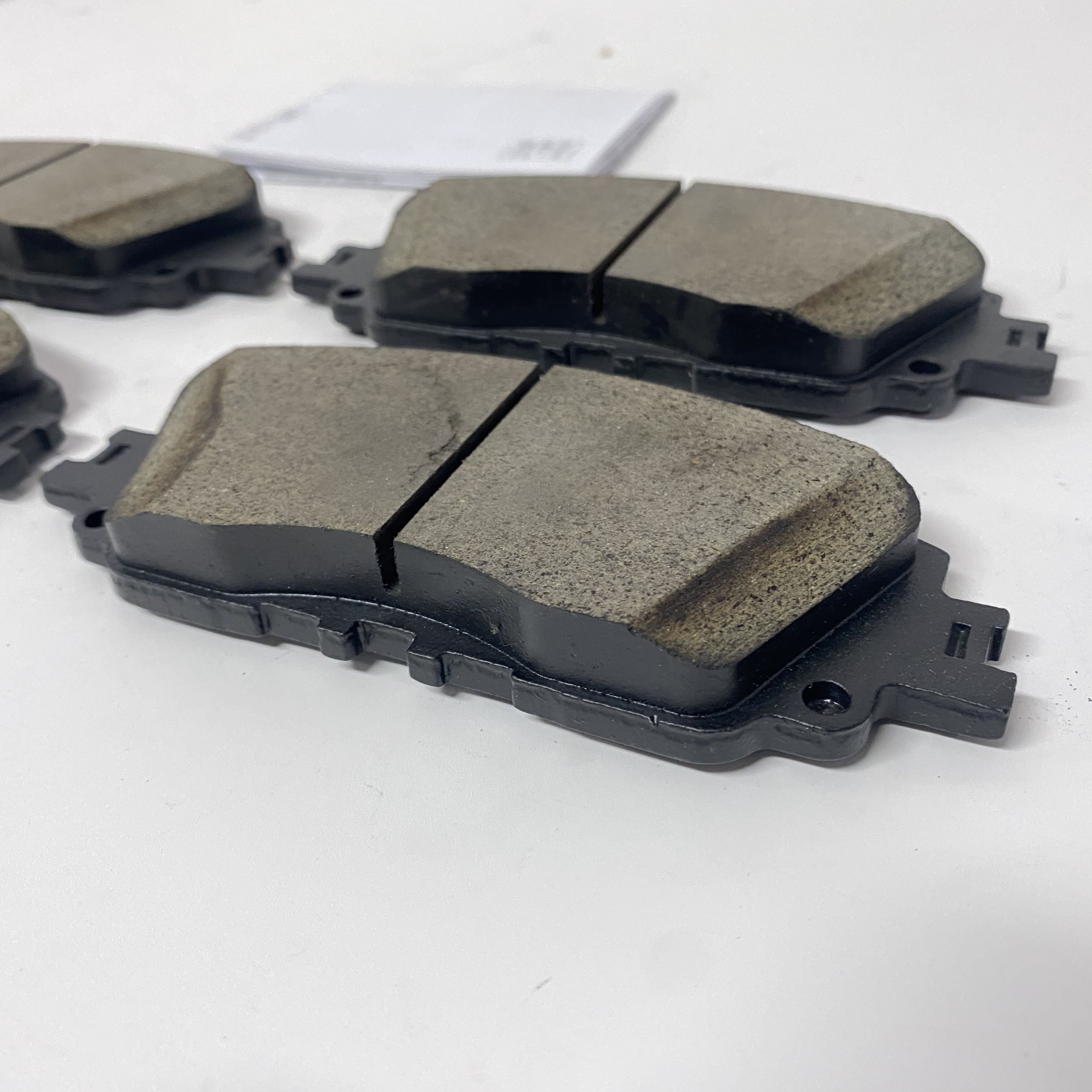 04465-33480 Front Disc Brake Pads for Toyota CAMRY Lexus 0446533480