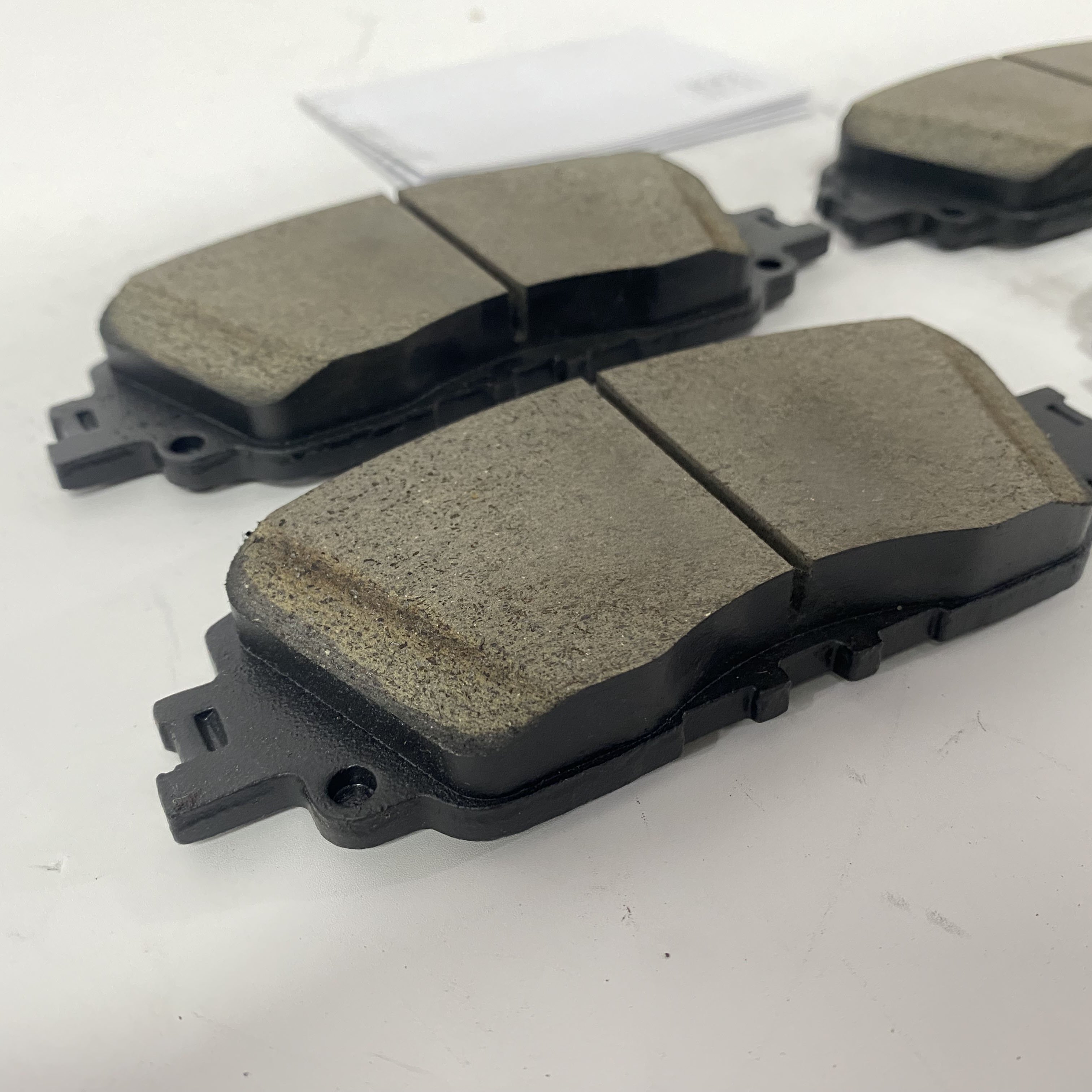 04465-33480 Front Disc Brake Pads for Toyota CAMRY Lexus 0446533480