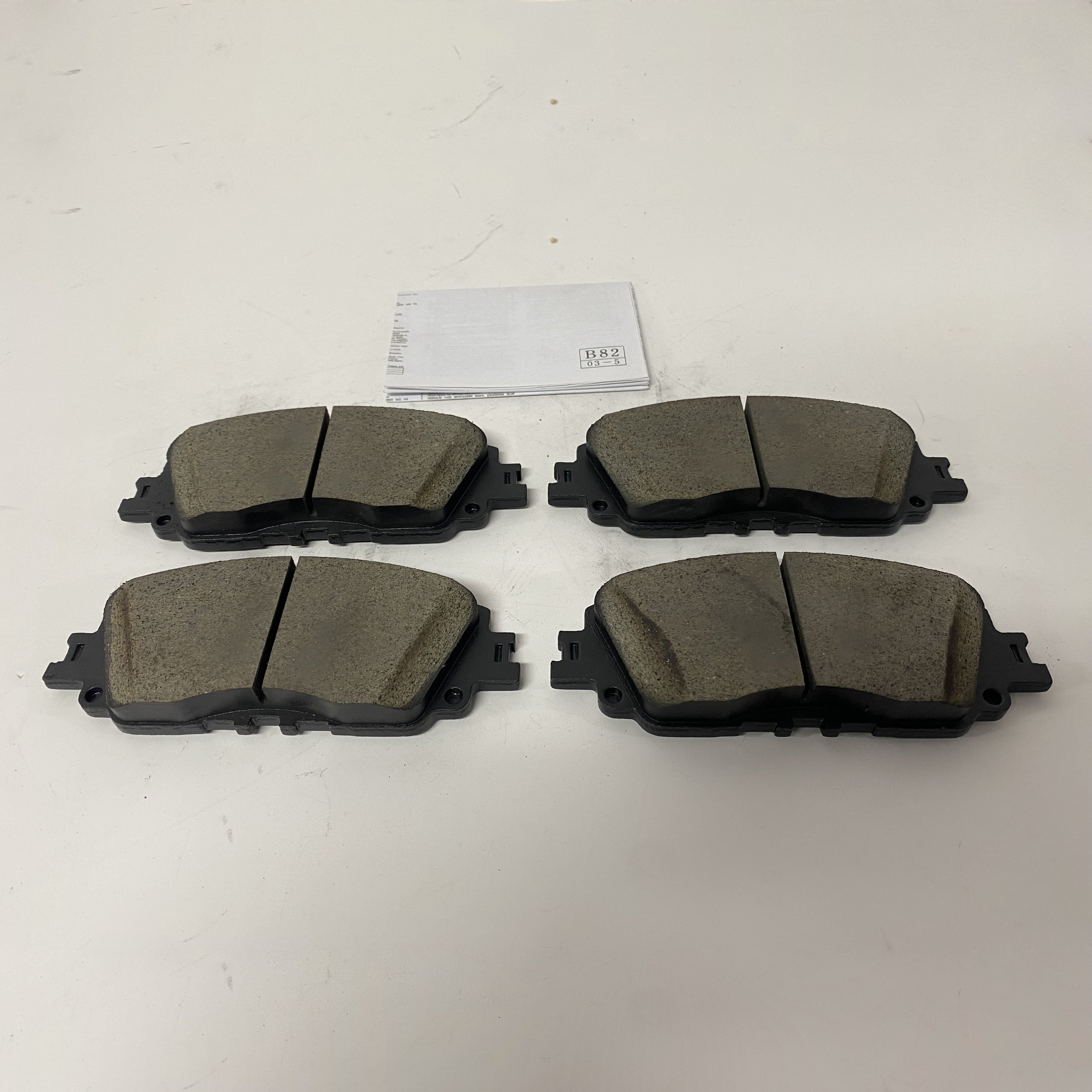 04465-33480 Front Disc Brake Pads for Toyota CAMRY Lexus 0446533480