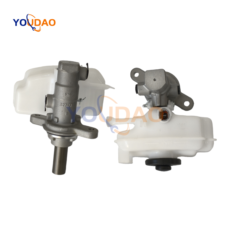 12MM 4720126830 RHD 1KD 2TR Engine Hot Selling Wholesale Auto Parts Brake Master Cylinder 47201-26830