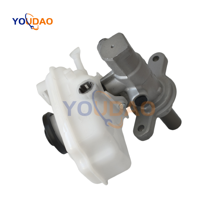 12MM 4720126830 RHD 1KD 2TR Engine Hot Selling Wholesale Auto Parts Brake Master Cylinder 47201-26830