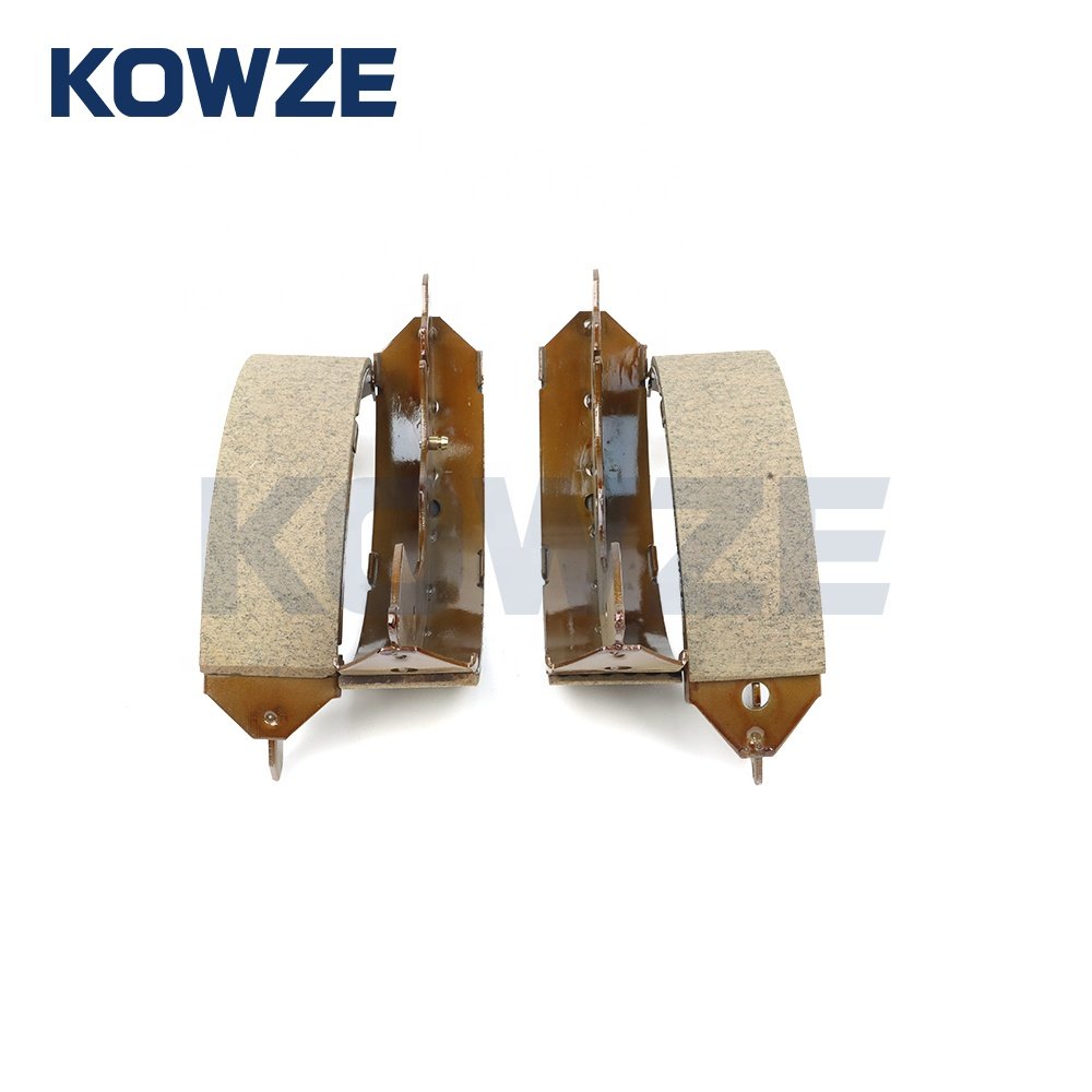 4600A447 Brake System Auto Brake Shoes for Mitsubishi L200 2015-2022