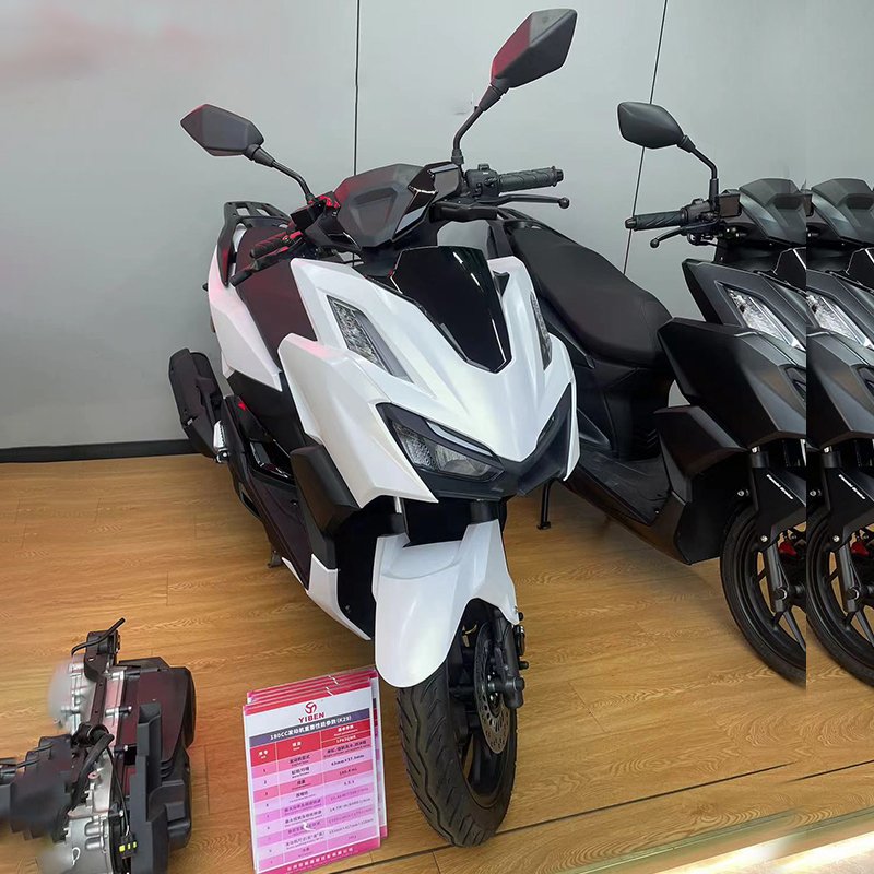 New Design 150cc GY6 Engine Motor Air Cooled Gasoline Scooters Front Disc Motorcycle High Speed Gasoline Motorcycle
