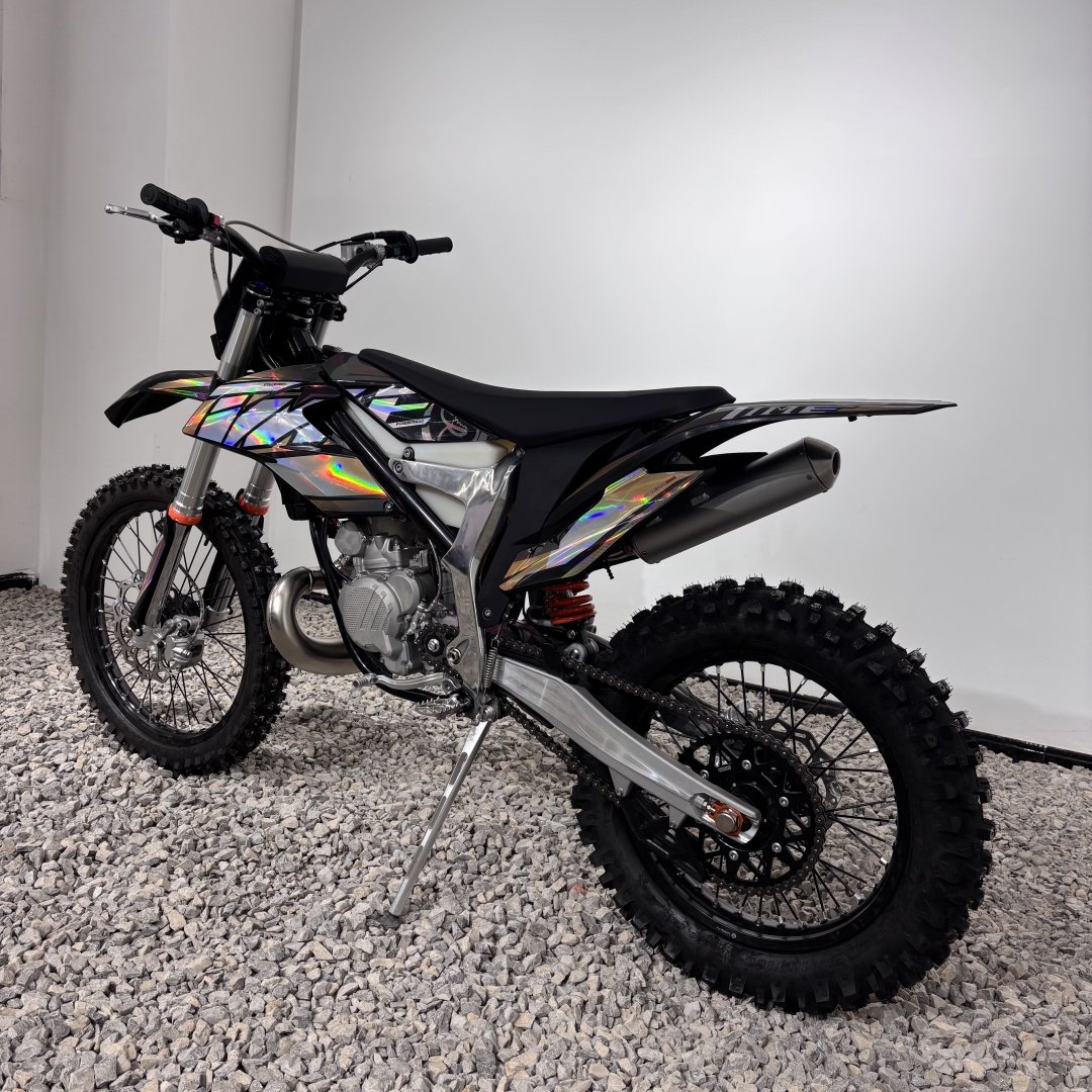Direct Factory Supply High-Performance 300cc 2T Chinese Off-Road Dirtbike for Adults for Racing and Trail Use