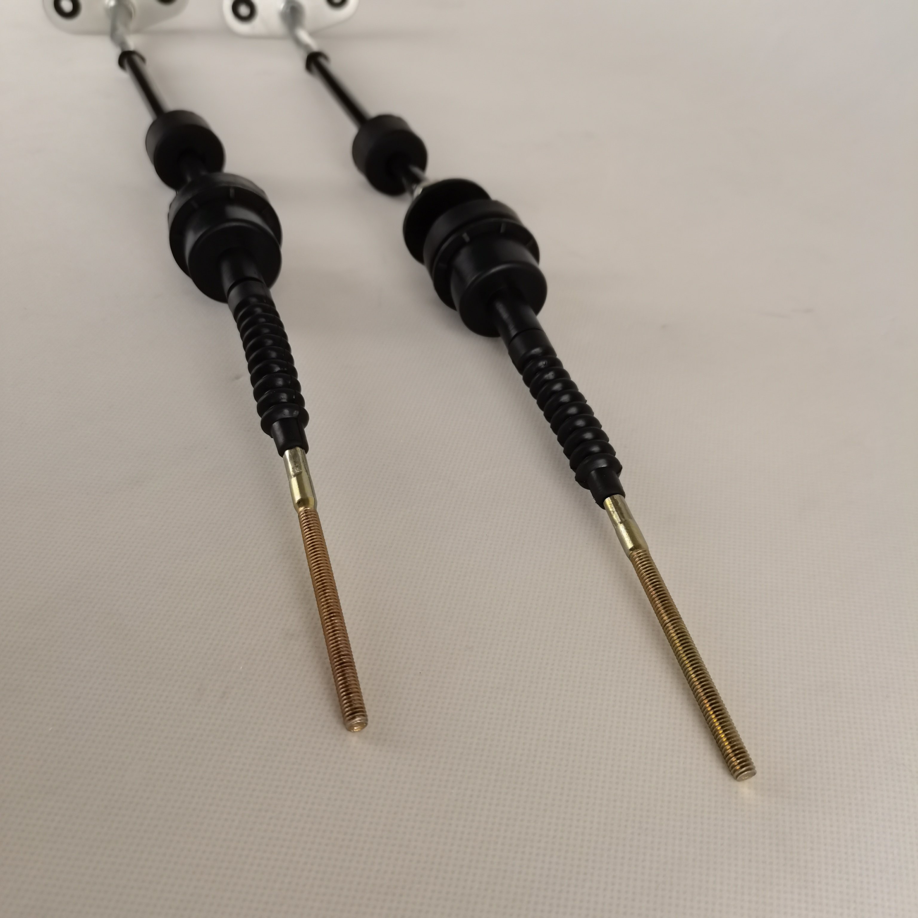 High Quality Factory Sale Clutch Cable 46781018 Fiat Accelerator Cable Auto Parts Brake Cable