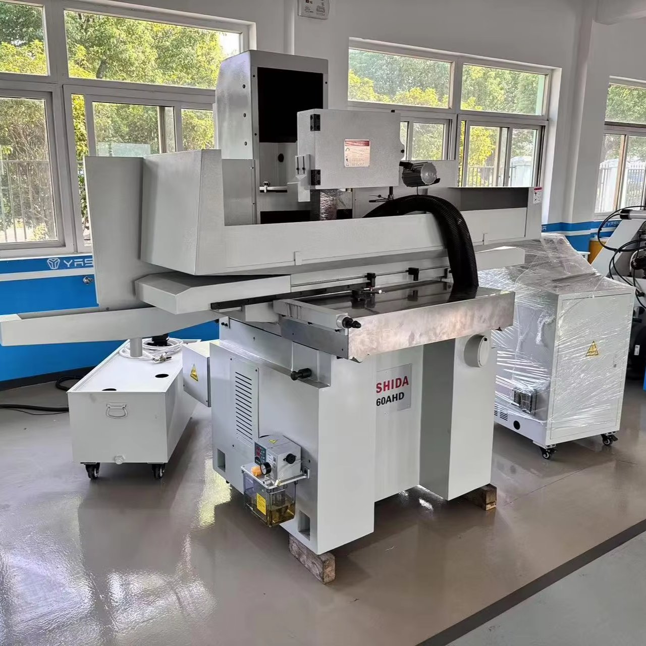 YASHIDA 3060AHD Automatic Grinder With Long-Lasting Grinding Wheels