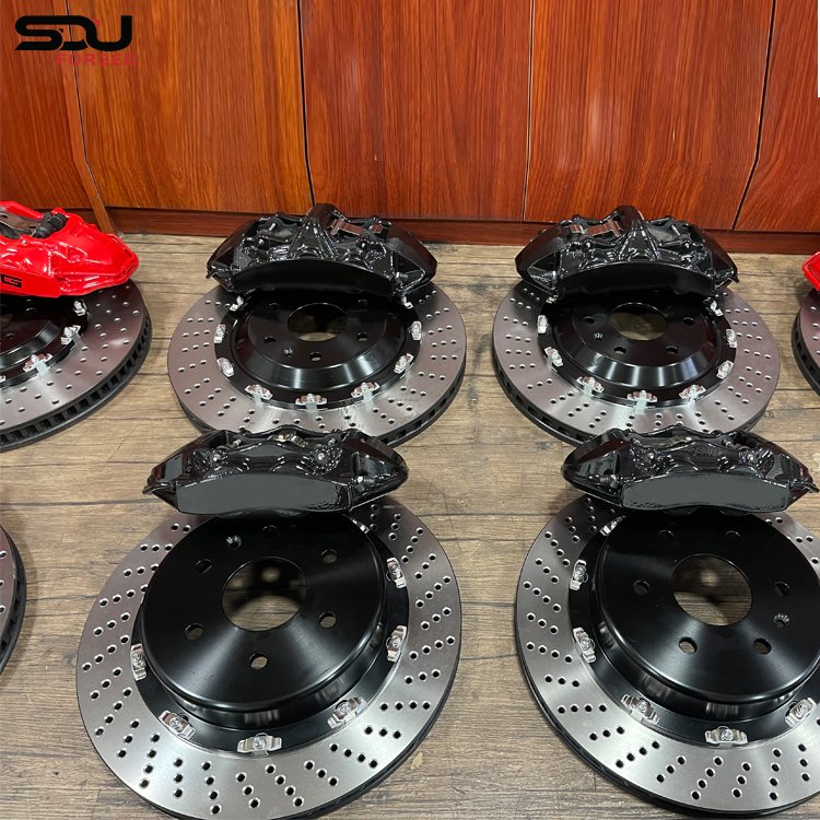 Upgrading Car Brake Disc Set, GT6 Brake Calipers Kit, 6 Pot Big Brake Caliper for M3 E92 or Custom for Racing Car