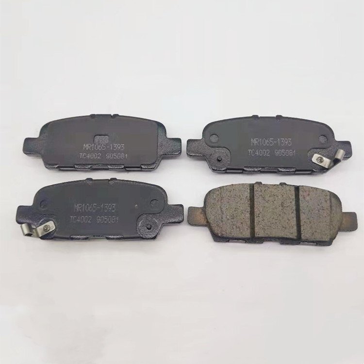 Auto Disc Brake Pad D1288 D1393 D1415 for Nissan Vauxhall Infiniti Renault Rear Brake Pads