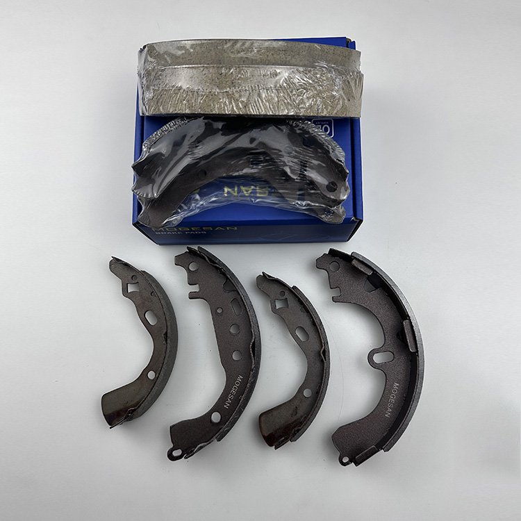 New Product Lead the Industry China Wholesale Front Wheel Brake Semi-Metallic Brake Shoes for Cars