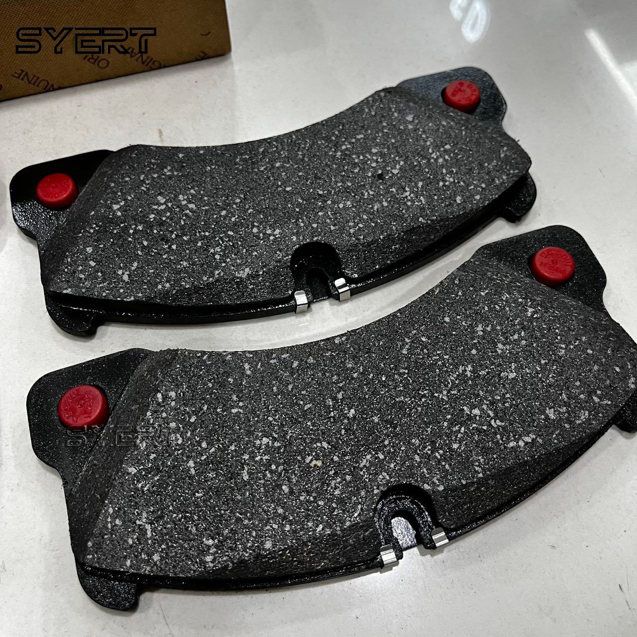 In Stock Brembo Front Ceramic Disc Brake Pads Kit 95835193900 for Porsche Cayenne Macan