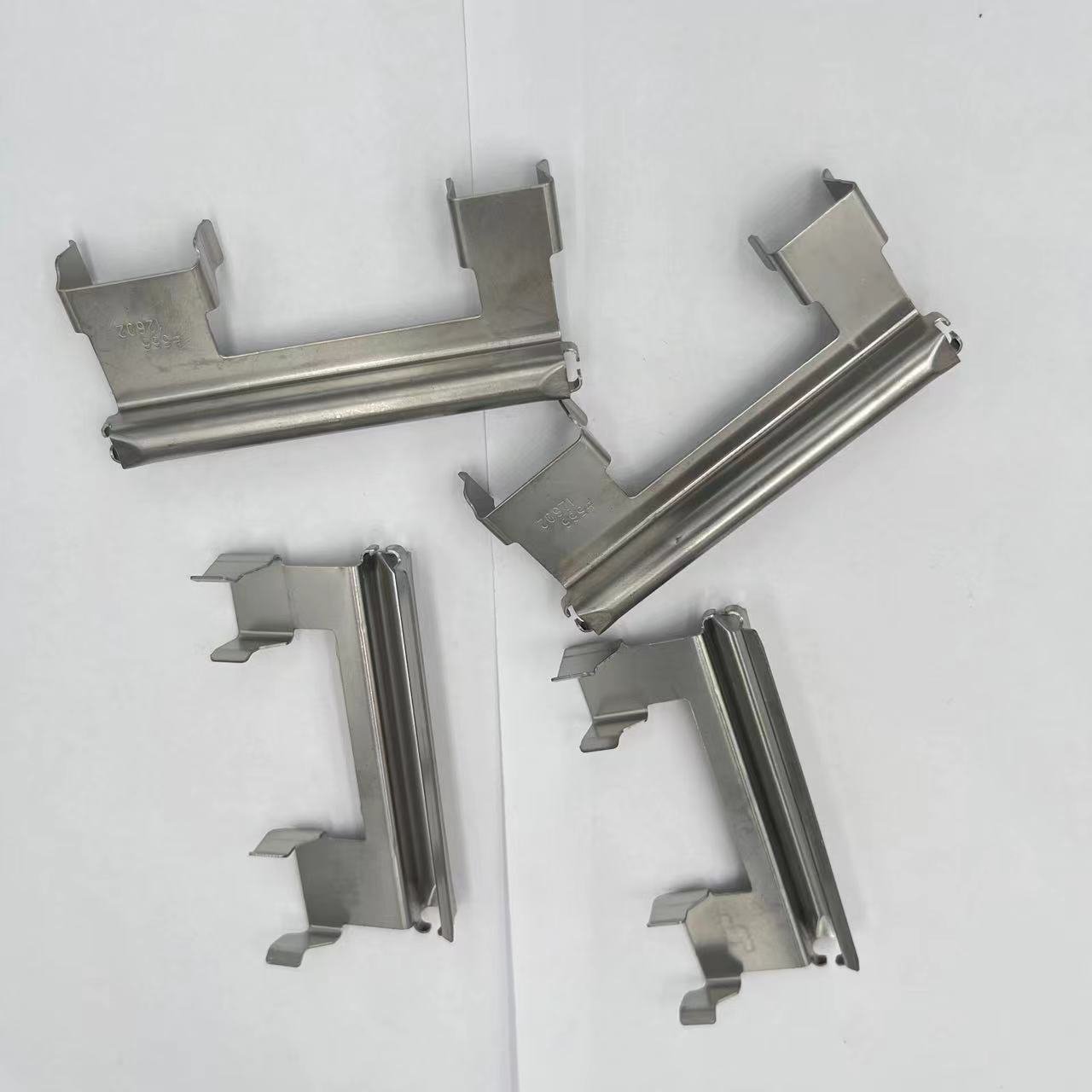 D785 Auto Rear Brake Pad System Hardware Kits for Hummer 25976453