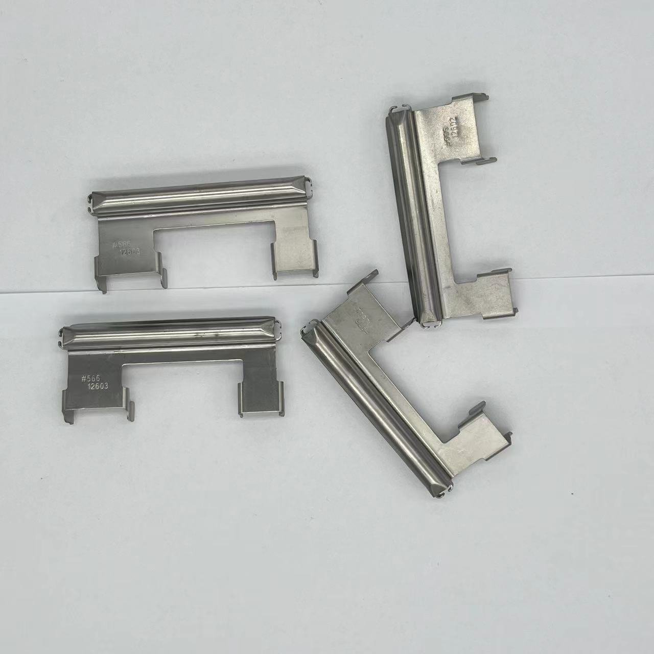 D785 Auto Rear Brake Pad System Hardware Kits for Hummer 25976453