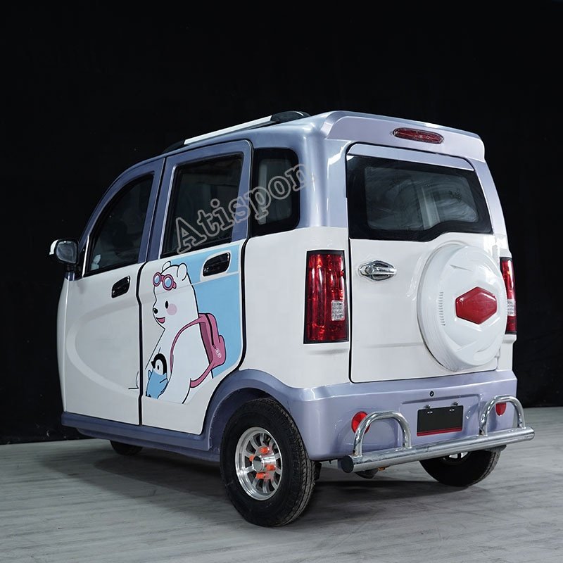 Enclosed Mobility 3 Wheel Electric Scooter Camper 4 Person Mini Trike Electric Tricycle With Cabin