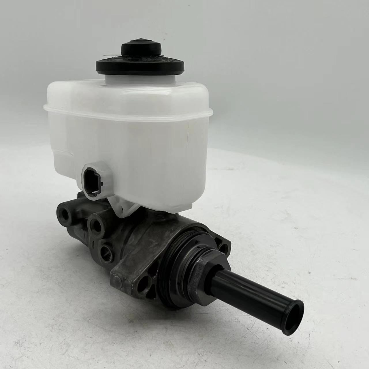 Best-selling Brake Master Cylinder for TOYOTA OEM Number 47207-0C010