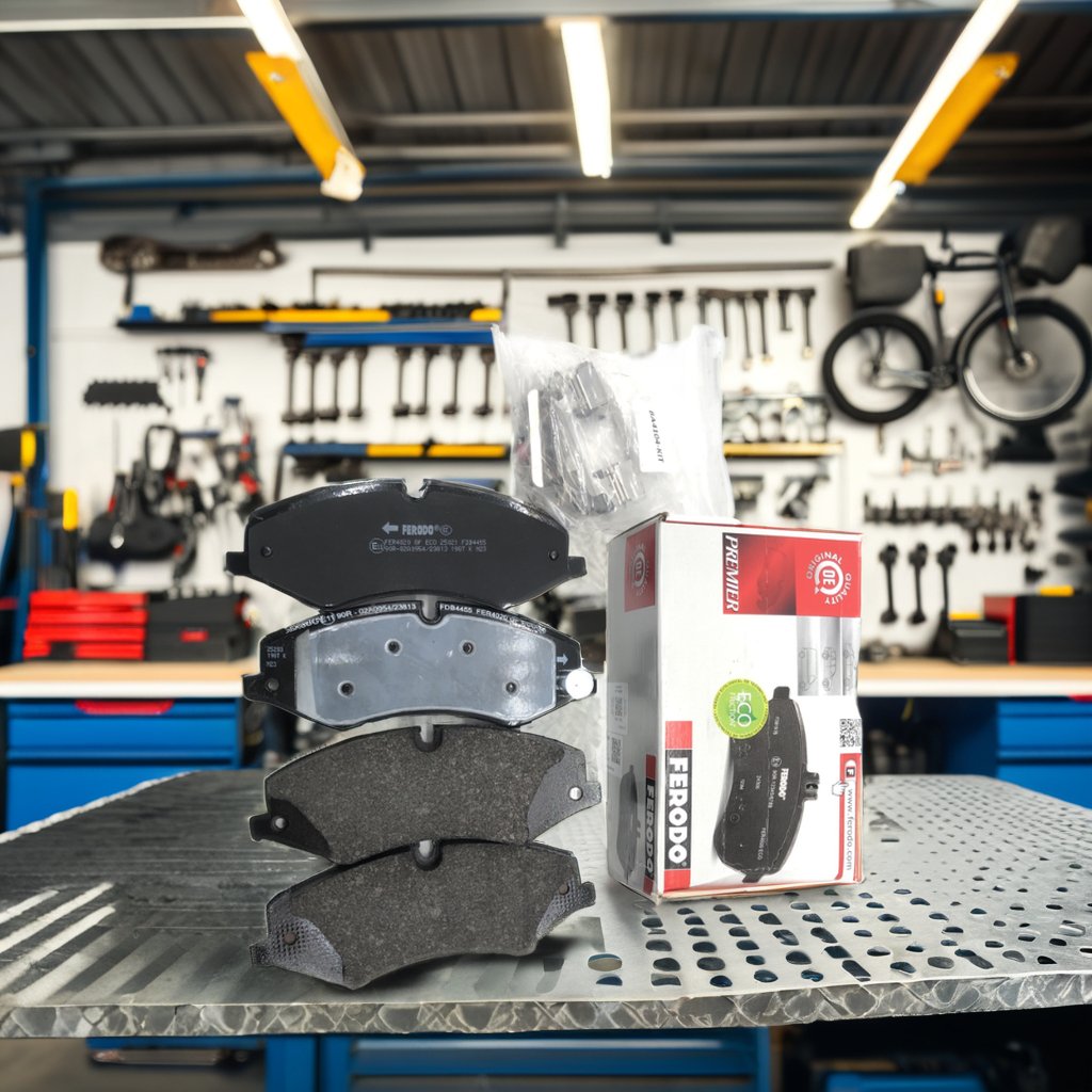 MAGISTER FERODO Factory Wholesale Brake Pads LR016962 LR051626 LR021253 New Condition Semi-Metal Material Land Rover Range Disc