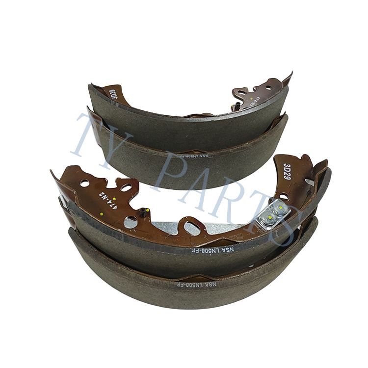 4WD Pickup Auto Rear Drum Brake Shoe Set 04495-0K120 for 1GD 2GD KUN51 GUN126
