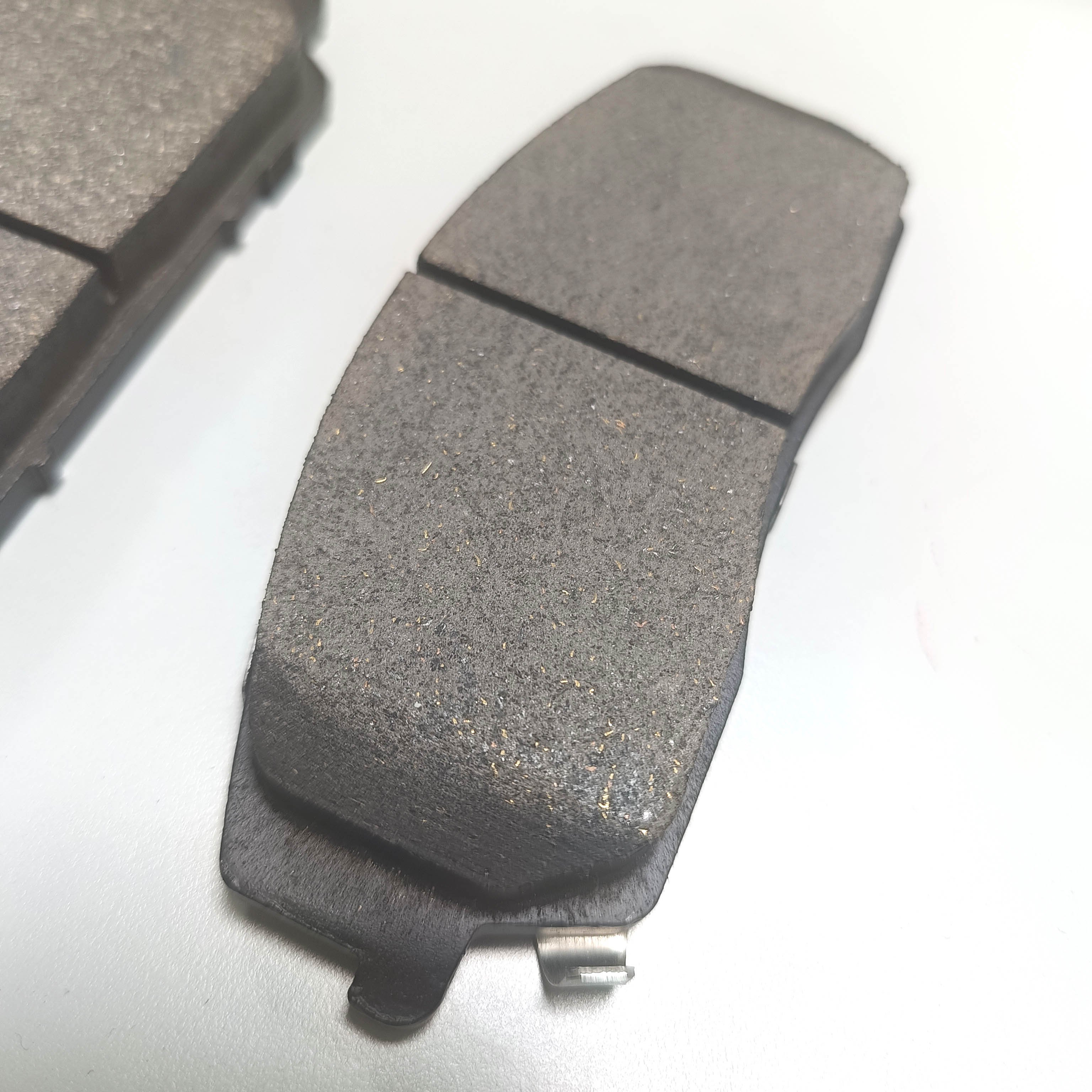 Factory Wholesale Brake Pads Front Disc Semi-metal Brake Wholesale Brake Pads for Cars No Noise Spare Parts D2036 45022-TLA-A01