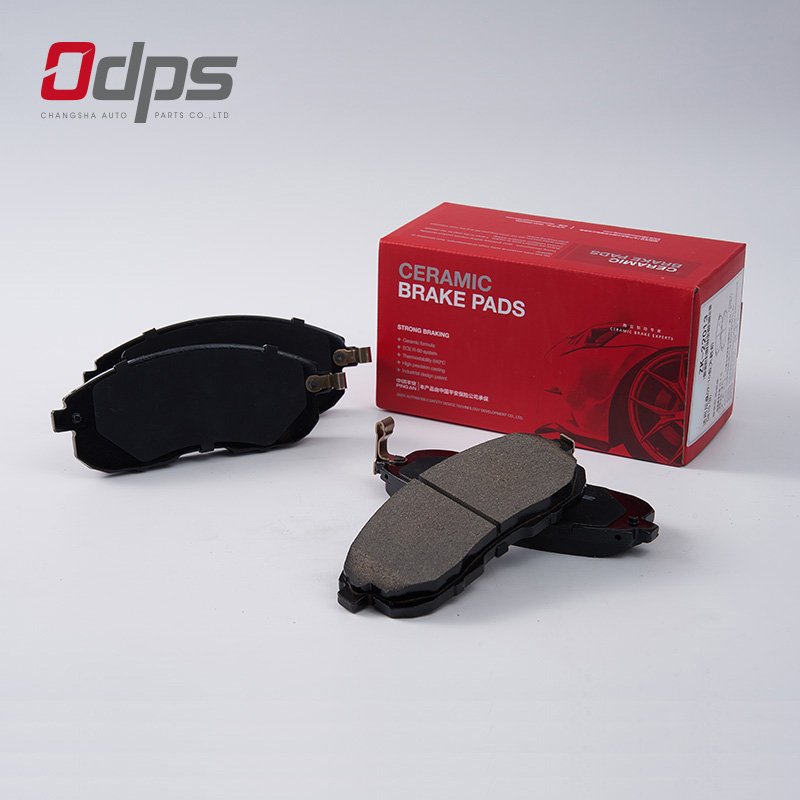 ODPS Factory Wholesale Auto Car Spare Parts High Quality Durable Front Wheel Brake Pads D815 for Nissan Toyota Corolla
