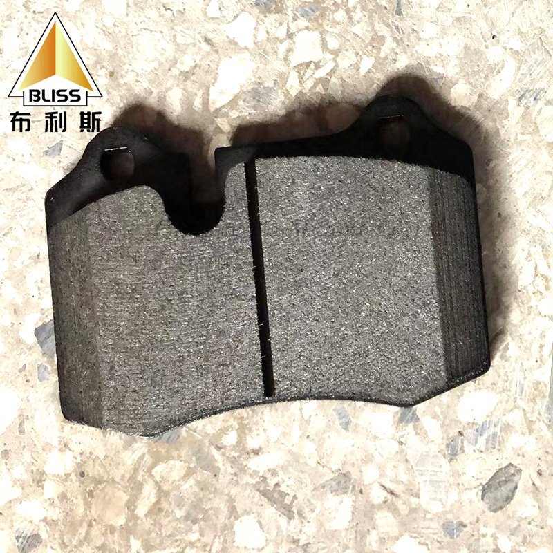 M-RACE Spare F40 Parts Forged Piston Racing Auto Brake Systems China Brake Pads