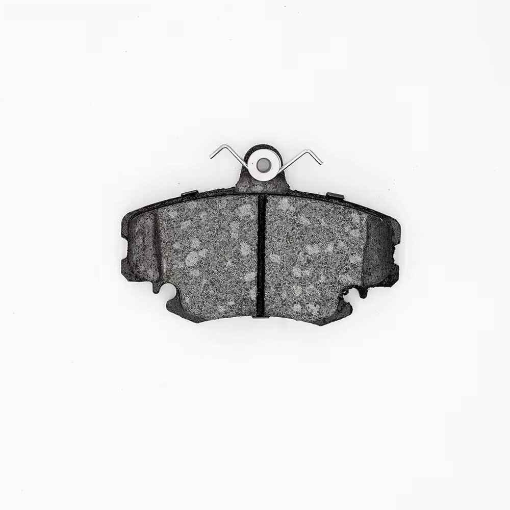 DSS Auto Car Parts Factory Brake Accessories No Noise OEM Front Semi-Metallic Brake Pad for Peugeot Balatas De Freno De