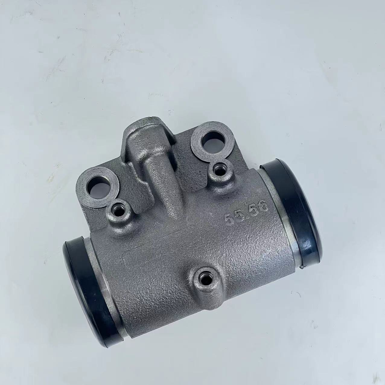 BRAKE WHEEL CYLINDER 44100-90276 55.56MM NIS RF8 CW520 TRUCK PARTS for Nissan