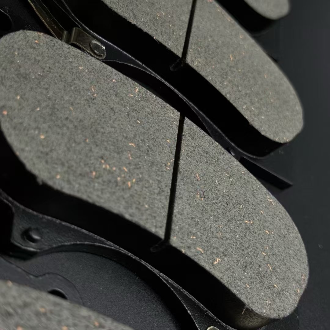 Factory Direct Sales New Various Car Brake Pads Customizable for Abarth AC Semi-Metal and Ceramic Material