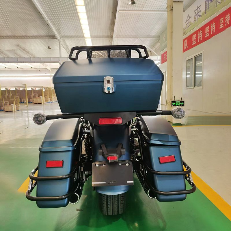 EPA & EEC Certified 400CC Customizable Reverse Three-Wheel Gas Scooter 240kmh Max Speed CBS Disc Brake for Long Distance Travel